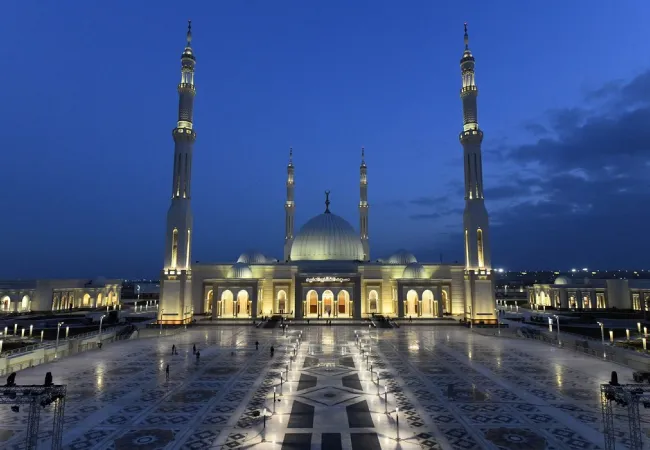 مسجد الفتاح العليم بالعاصمة الإدارية الجديدة